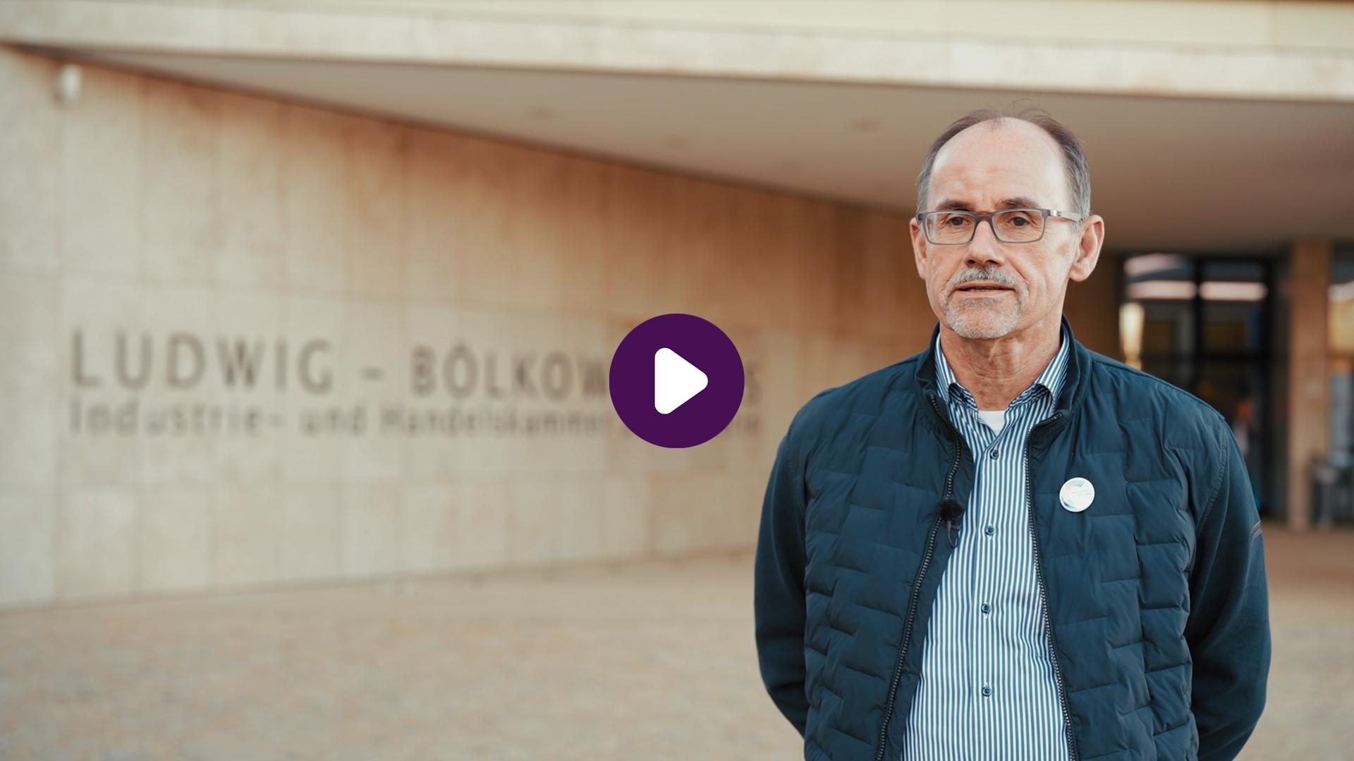 Wirtschaftminister Wolfgang Blank im Interview vor der IHK zu Schwerin